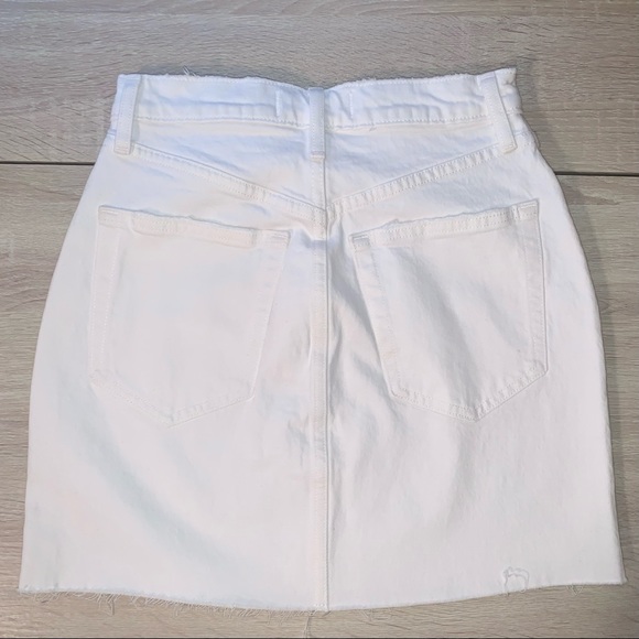 Abercrombie Curve Love Ultra High Rise White Denim Skirt - Picture 3 of 5